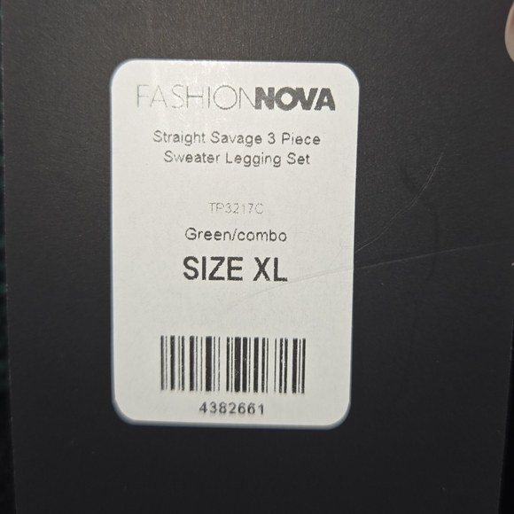 Fashion Nova Women's XL Straight Savage Sweater Set NEW - Picture 7 of 16